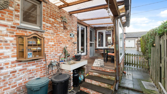 Staakstraat - 21 - - 9960