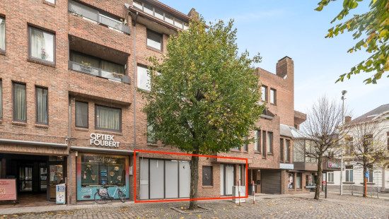 Onze-Lieve-Vrouweplein - 15C - - 9150