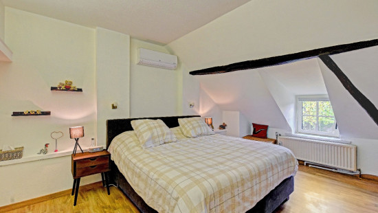 Hellekens - 8 - - 3390