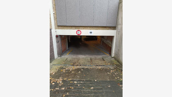 Koninginnelaan - 2 - Parking - 8670