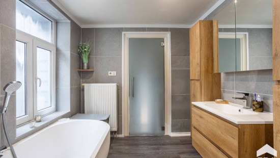 Dokter Jozef Kluyskensstraat - 36 - - 9300