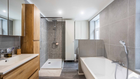 Dokter Jozef Kluyskensstraat - 36 - - 9300