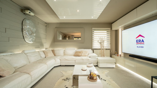 Rue Rochamps - 8 - - 4540