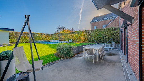 Rue Rochamps - 8 - - 4540