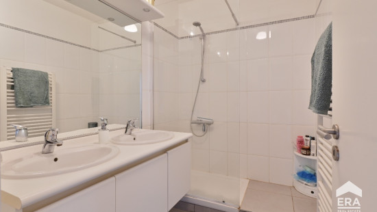 Avenue Hergé - 27 - - 1050