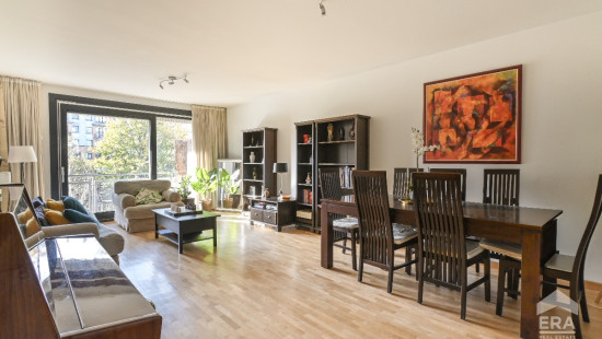 Avenue Hergé - 27 - - 1050