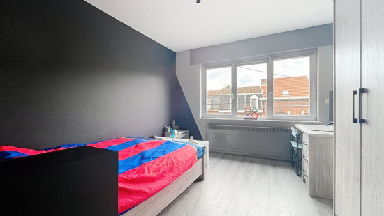 Rue du Centre - 34 - - 4420