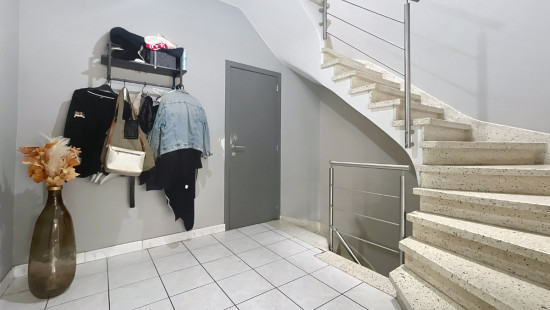 Rue du Centre - 34 - - 4420