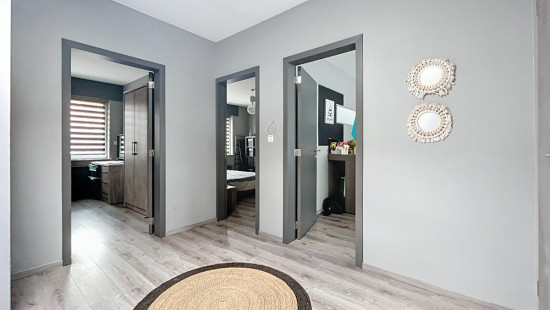 Rue du Centre - 34 - - 4420