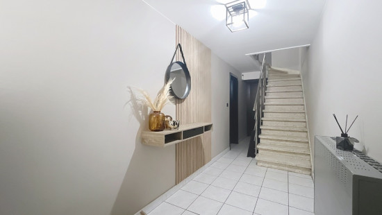 Rue du Centre - 34 - - 4420