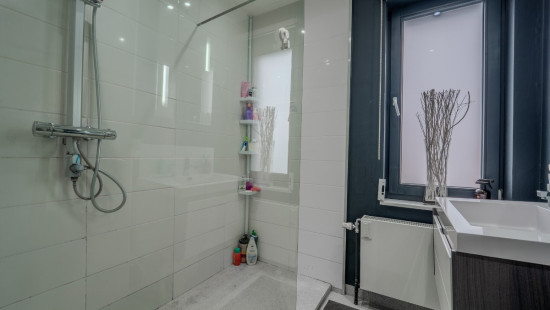 Rue Rochamps - 8 - - 4540