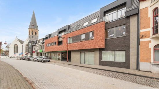 Hoogstraat - 5 bus 4 - - 9960