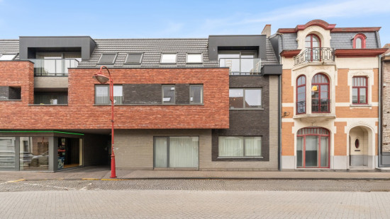 Hoogstraat - 5 bus 4 - - 9960