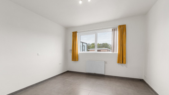 Hoogstraat - 5 bus 4 - - 9960