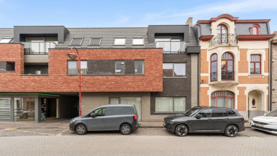 Hoogstraat - 5 bus 4 - - 9960