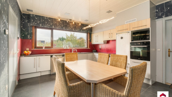 Museumstraat - 28 - - 9881