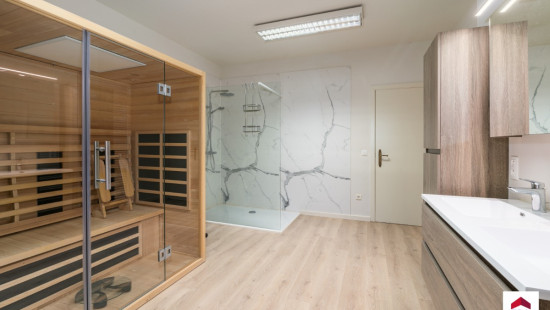 Museumstraat - 28 - - 9881