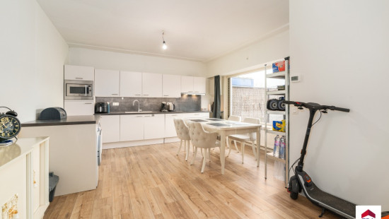 Museumstraat - 28 - - 9881