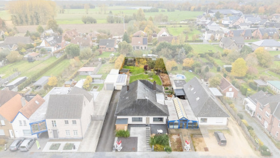 Museumstraat - 28 - - 9881