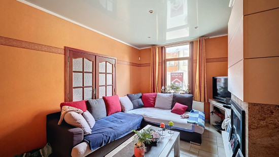 Rue Arthur Descamps - 77 - - 7340