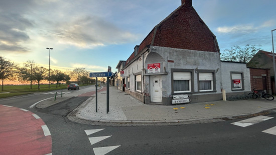 Meensesteenweg - 118 - - 8890