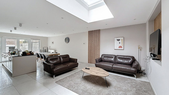 Avenue Jospeh Wauters - 132 - - 7000