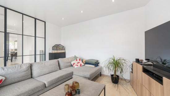 Oud Strijdersplein - 1 - - 9200