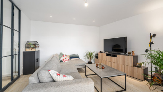 Oud Strijdersplein - 1 - - 9200