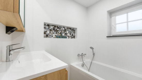 Oud Strijdersplein - 1 - - 9200