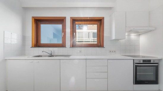 Coupure Rechts - 944 - - 9000