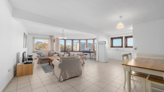 Coupure Rechts - 944 - - 9000