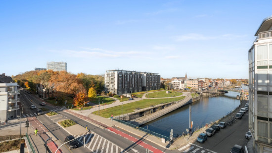 Coupure Rechts - 944 - - 9000