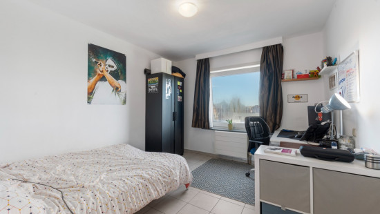 Coupure Rechts - 944 - - 9000