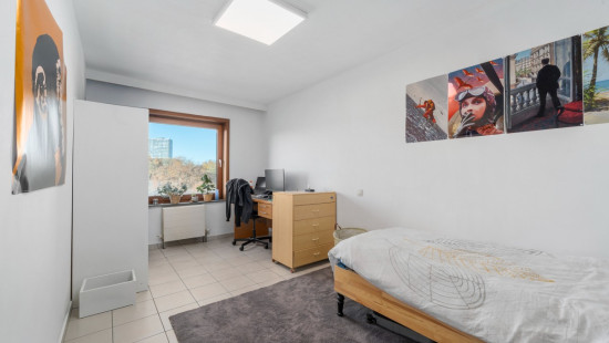 Coupure Rechts - 944 - - 9000