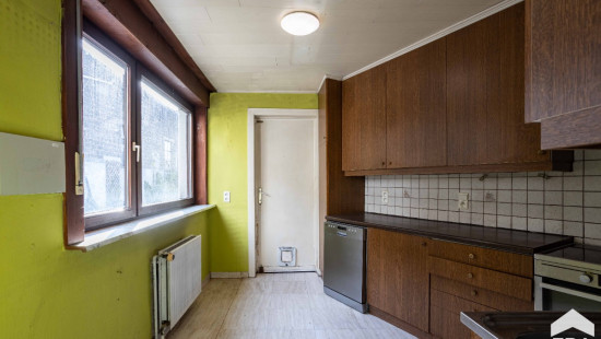 Leuvestraat - 2 - - 9320