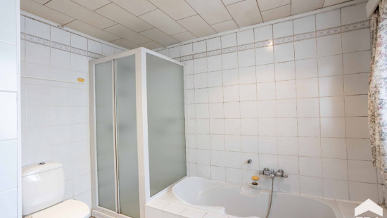 Leuvestraat - 2 - - 9320