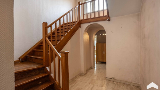 Leuvestraat - 2 - - 9320