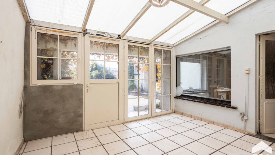 Leuvestraat - 2 - - 9320