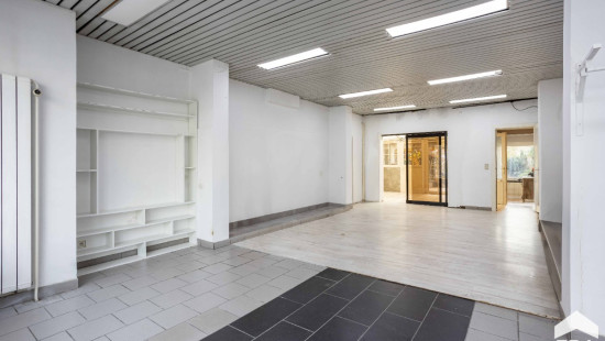 Leuvestraat - 2 - - 9320