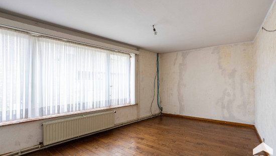 Leuvestraat - 2 - - 9320