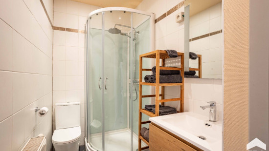 Ingang Van Bemten - 4 - - 9300