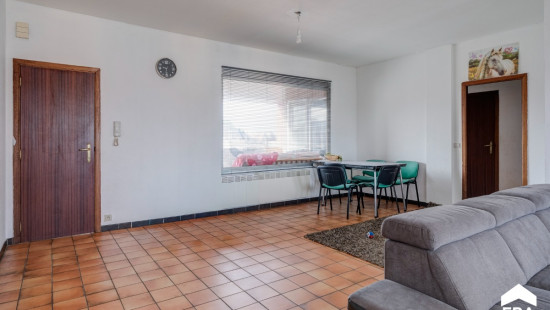 Groenstraat - 7 - bus 4 - 3910