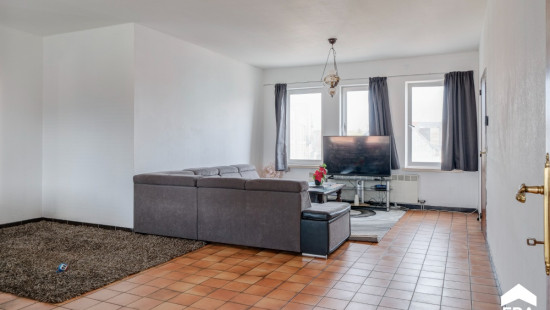 Groenstraat - 7 - bus 4 - 3910