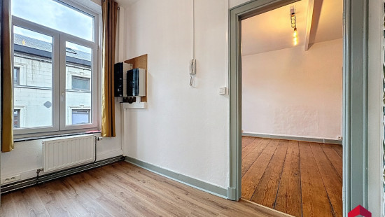 Rue Lapierre - 28 - 1 - 5300