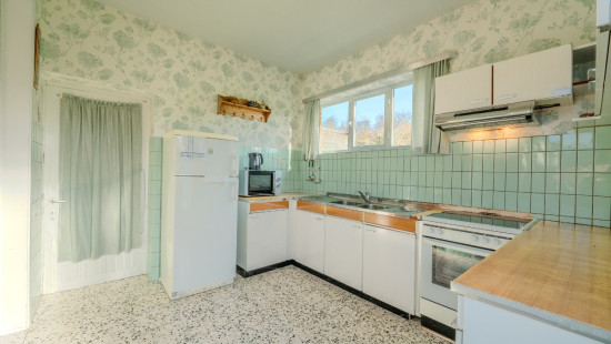 Rue Célestin Hastir - 84 - - 5150