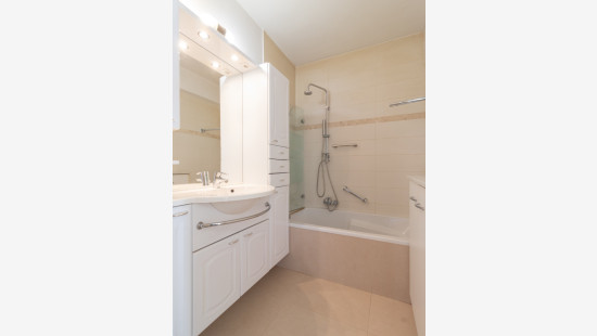 Lambrechtshoekenlaan - 209 - 1102 - 2170