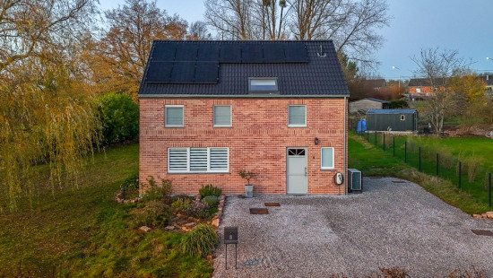 Rue de la Tour - 8 - - 5170