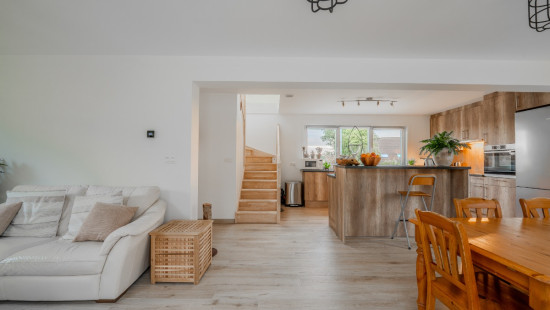 Rue de la Tour - 8 - - 5170