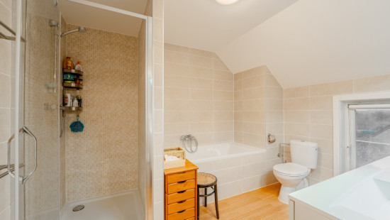 Rue de la Tour - 8 - - 5170