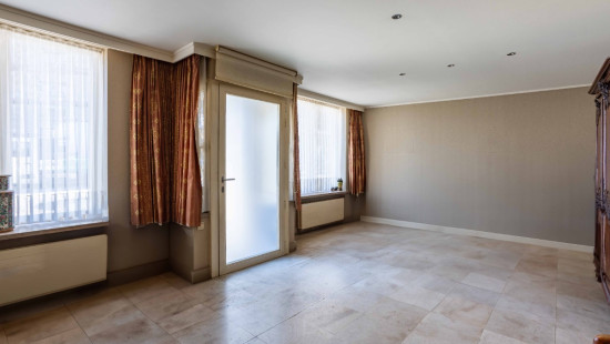 Avelgemstraat - 10 - - 8550